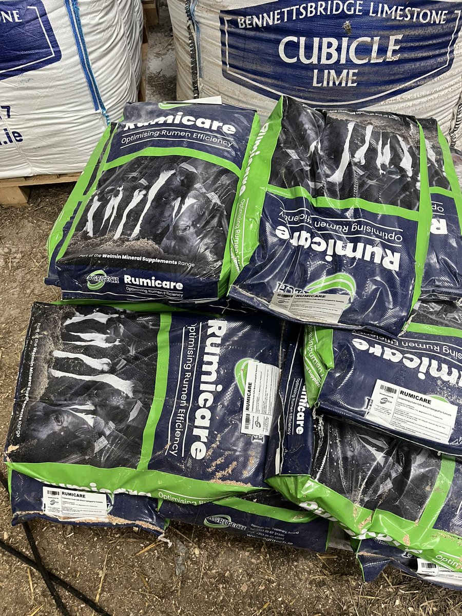Calcium buffer back in the diet for the next month, trying to recharge the bones, so the cows have plenty calcium for the spring, worked a dream last year