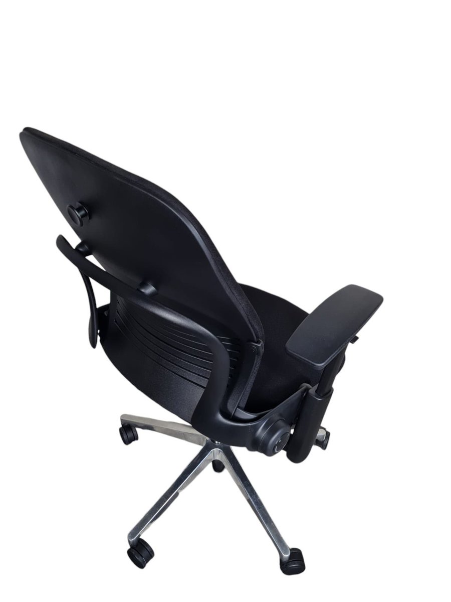 GroupG13's tweet photo. Steelcase Leap - £1099 In John Lewis. £399 In G13 OFC. #officesavings #OfficeEssentials #WorkFromHome #DeskSetup #OfficeHacks #WorkSmart #OfficeDecor #ProductivityTips #HomeOffice #OfficeOrganization #OfficeGoals #WFHSetup #DeskInspo #WorkLifeBalance https://t.co/vKfgd5RV7G
