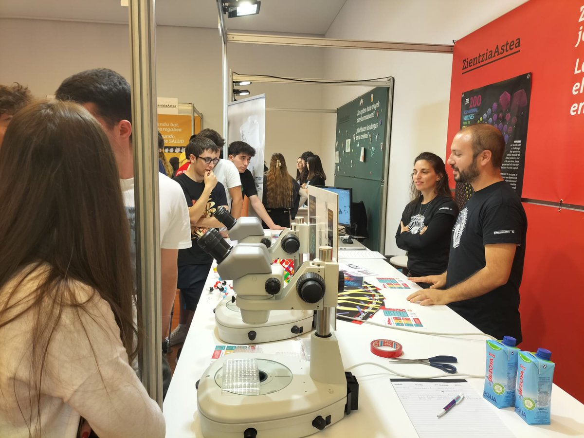 CICbioGUNE's tweet photo. #bioGUNE_Outreach | 📢 ¡La #SemanaDeLaCiencia está en marcha!

#CICbioGUNE @brta_eus se llena de energía y curiosidad con la visita de colegios y jóvenes entusiastas. ¿Y tú, te quieres unir?

🔹 ¿Cuándo? Todas las tardes a partir de las 17:00 y durante el fin de semana https://t.co/GnyEpgMFbD