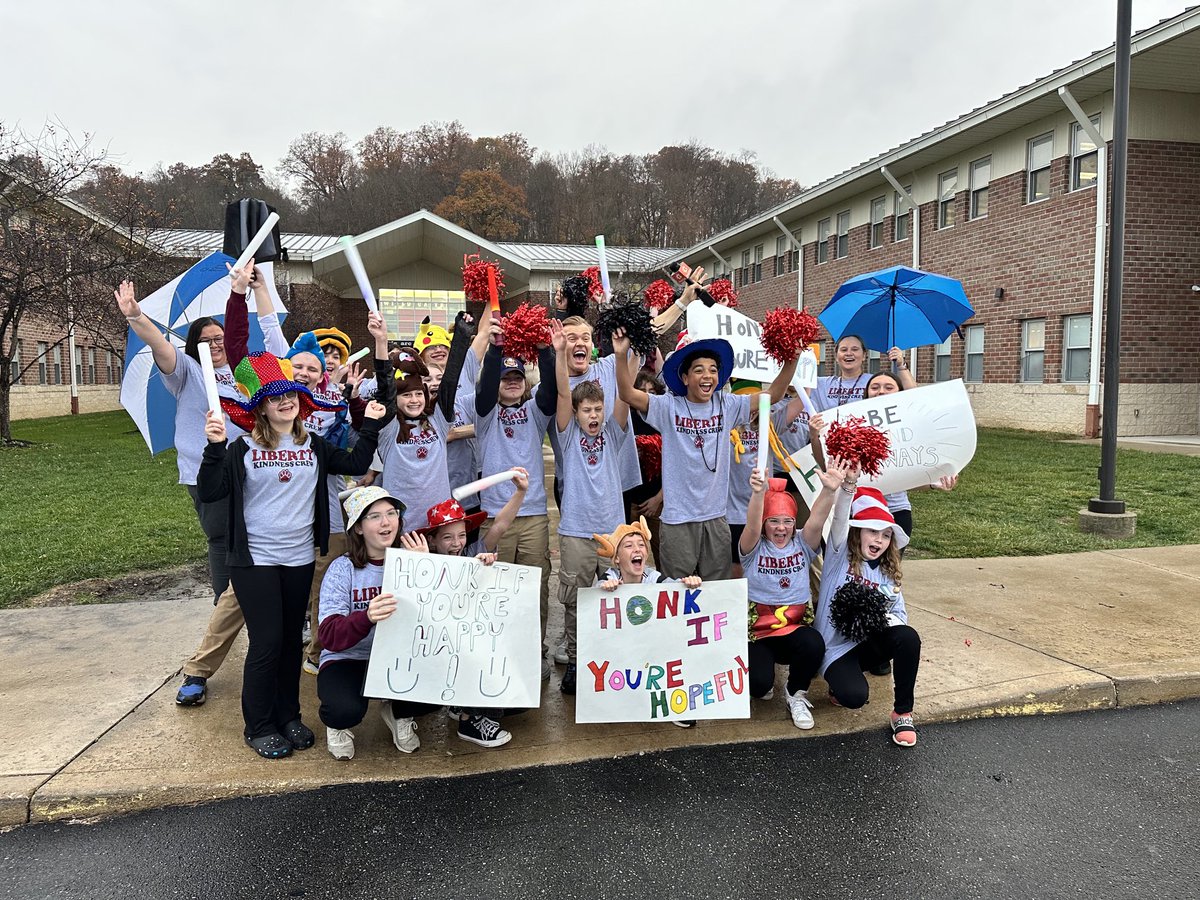 Liberty Middle (@libertyjaguars) on Twitter photo SO to our Kindness Crew! They were amazing! Big thank you to <a href="/CameronFontana/">Cameron Fontana</a> and <a href="/wsyx6/">WSYX ABC 6</a> for joining us and making the day special for our students! <a href="/Newark_Schools/">Newark City Schools</a> <a href="/DavidLewisNCS/">David Lewis</a> SO to our Kindness Crew! They were amazing! Big thank you to <a href="/CameronFontana/">Cameron Fontana</a> and <a href="/wsyx6/">WSYX ABC 6</a> for joining us and making the day special for our students! <a href="/Newark_Schools/">Newark City Schools</a> <a href="/DavidLewisNCS/">David Lewis</a>