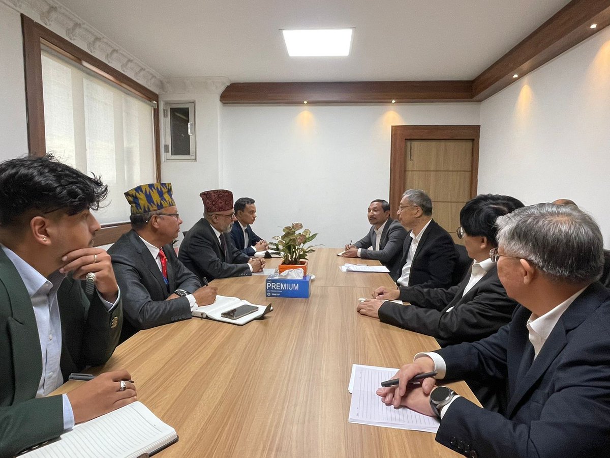 Mr. Mo Fuchun, DG Counselor's Office, Shanghai Municipal Government visited IFA on 5 November &amp; held a meeting with ED <a href="/Prakash_Suvedi/">Prakash Kumar Suvedi</a>. They emphasized importance of close collaboration between think tanks in order to further strengthen the mulifaceted ties between Nepal and PRC.