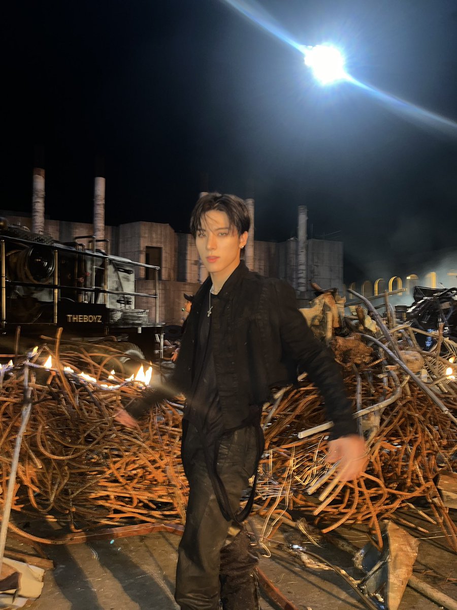 sohnericthinker's tweet image. handsome from every angle 🫠🫠

#THEBOYZ #ERIC #더보이즈 #에릭