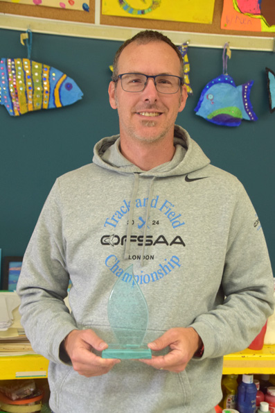 NDSS’ Michael Newstead named Ontario Special Olympics’ Educator of the Year - napaneebeaver.ca/ndss-michael-n…