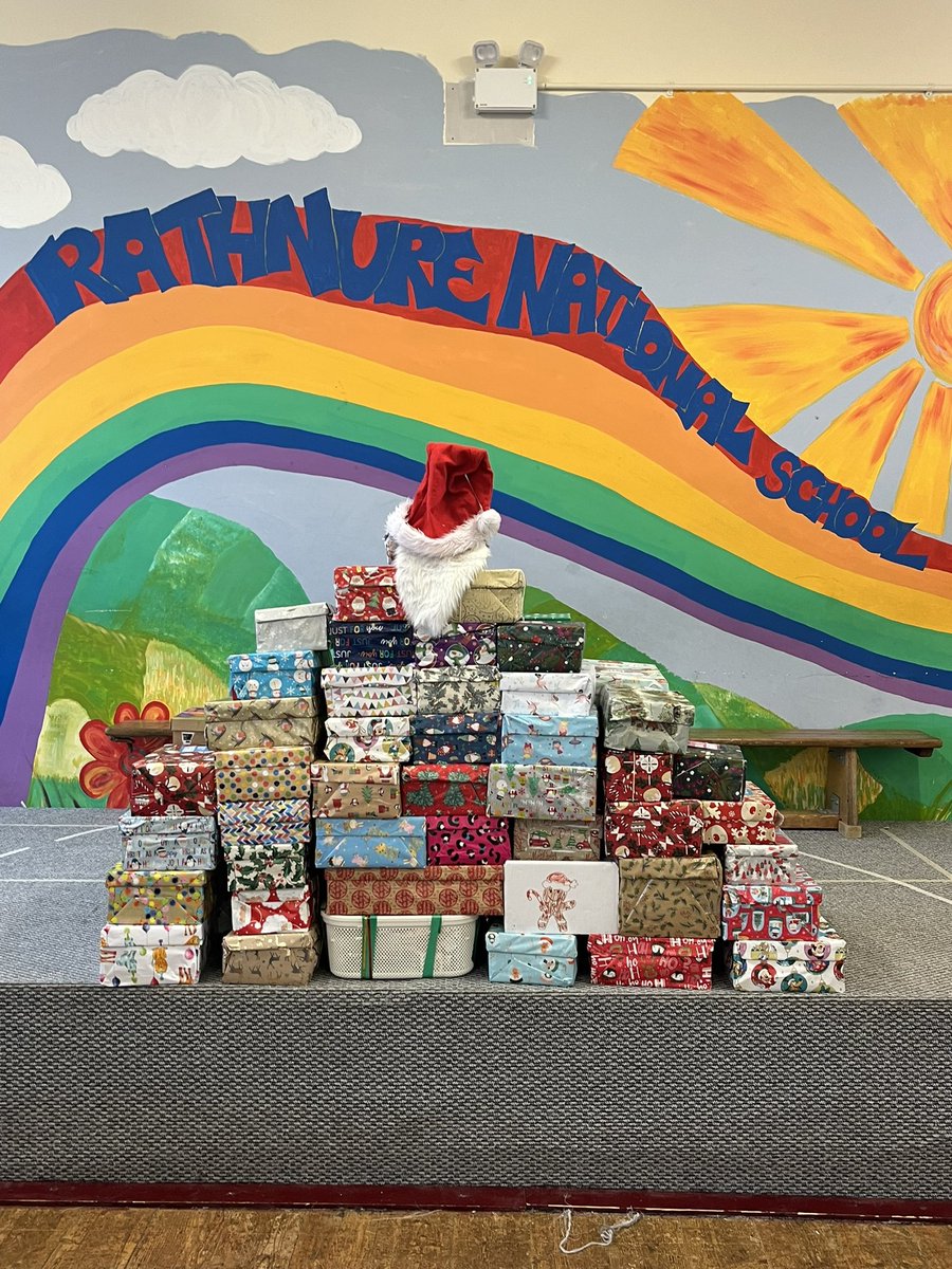 A huge thank you to the families of <a href="/RathnureNS/">Rathnure NS</a> for supporting the <a href="/TeamHopeIreland/">Team Hope Ireland</a> Christmas shoebox appeal, again this year. A great initiative to encourage children to give back this Christmas time 🎄🎁 #80shoeboxes