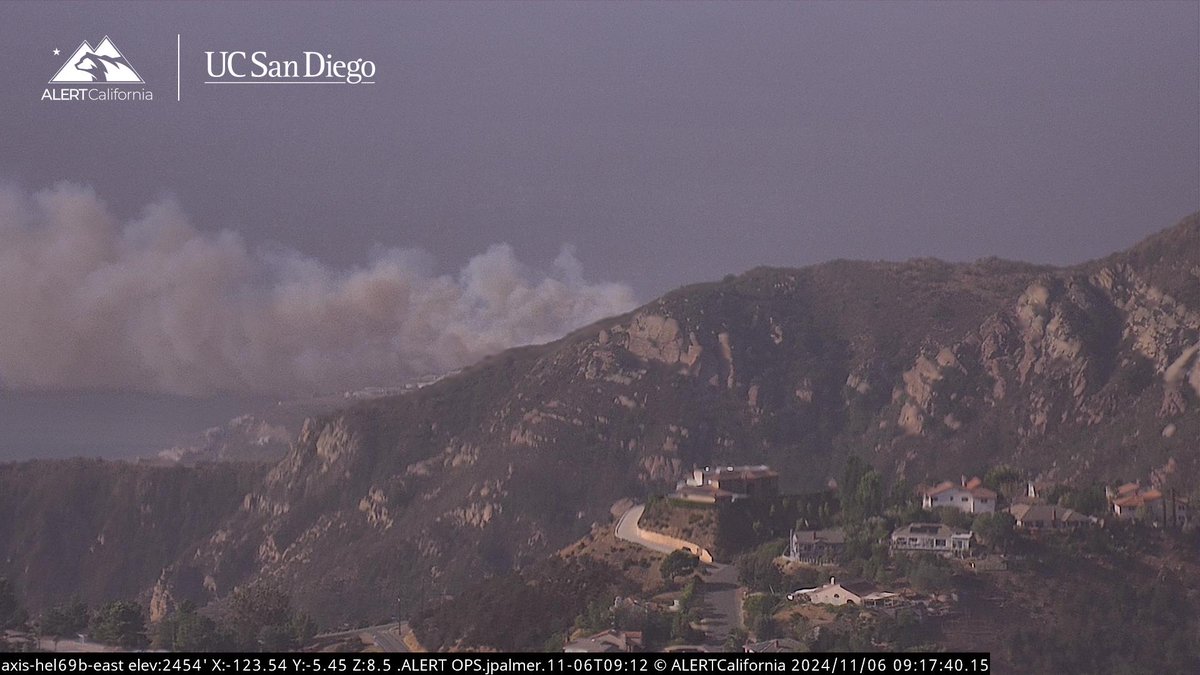 The #BroadFire is another recent start in Malibu. It is visible from ALERTCalifornia's LACFD Helibase 69 Bravo E camera. See the conditions live at: bit.ly/3UHItPj