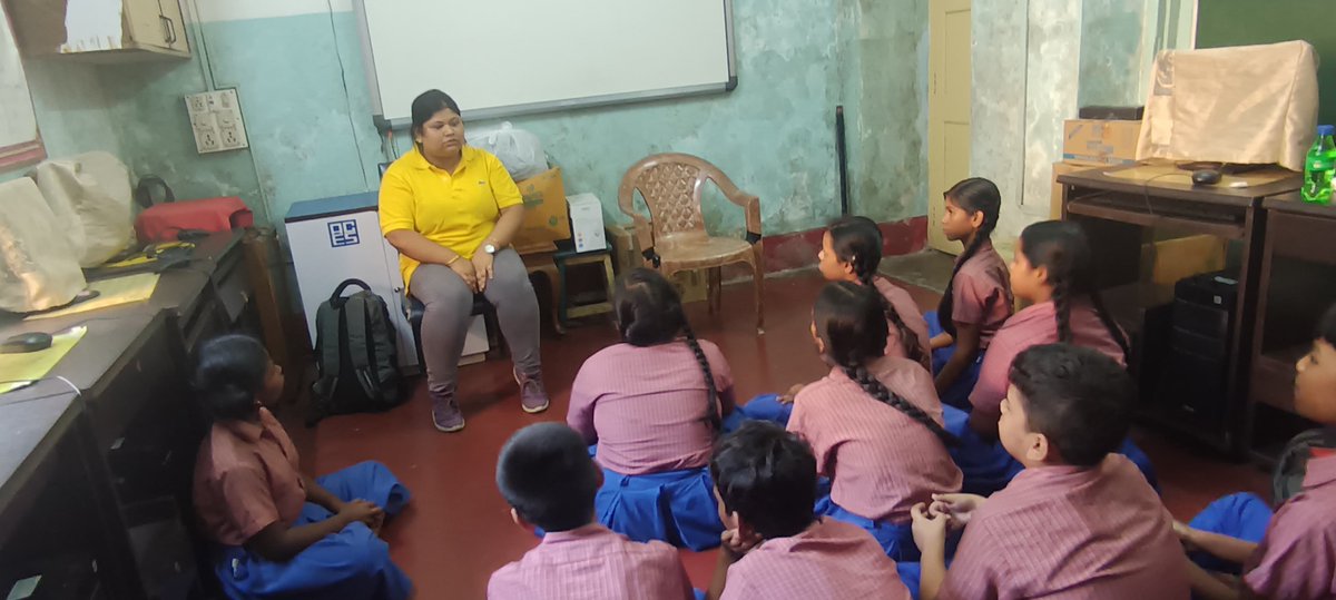 IBhalotia's tweet photo. English Communication class with our children at Ek Prayas Education Society as part of the Educating Children for Life project ✨🙏🧒
#eduatingchildrenforlife #ECFL #education #CSR #csrproject #PETRONET #children #support #specialoccasion #distribution https://t.co/RKrRCKi8El
