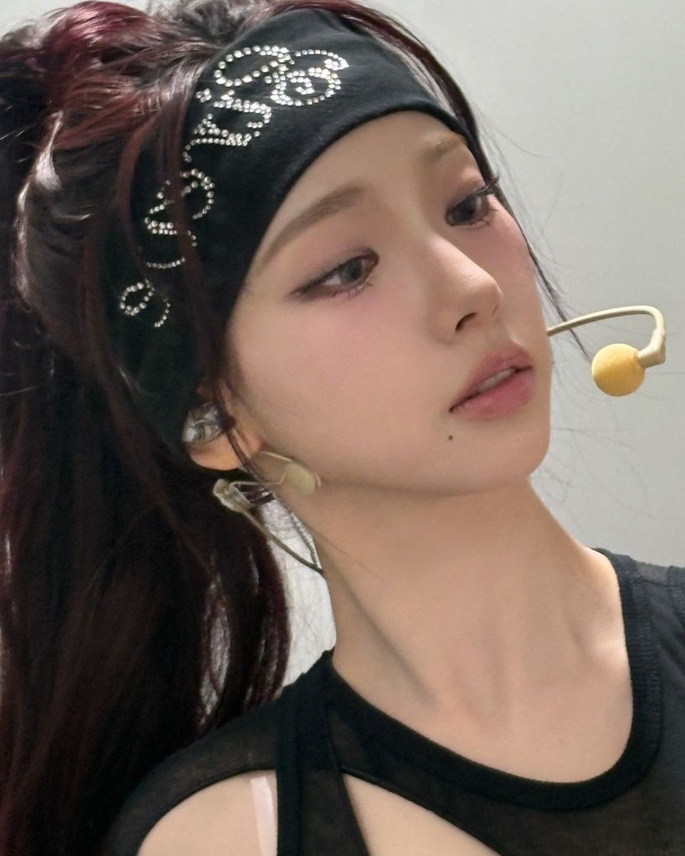 Karinaille's tweet photo. HEHE iya pacarku, shin ryujin ♡٩(❛ัᴗ❛ั ๑) dia emang berbakat banget kalau soal fotoin aku dengan angle yang menggemaskan! kalian punya temen yang serbabisa kaya pacarku ini gak? jANGAN DIMUSUHIN YA!! mereka tuh temen yang setia banget buat kalian 🥺🩵 https://t.co/8YbW2rl7LZ