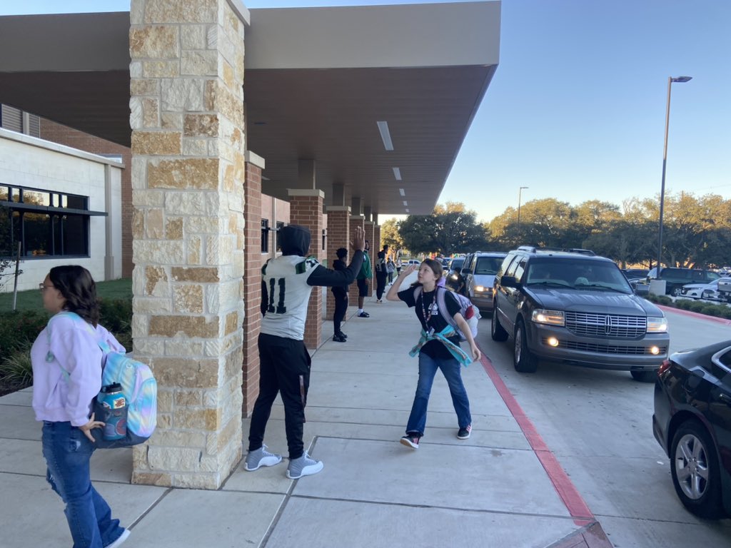 Rangers started the day by warmly welcoming students at Sadberry Intermediate this morning!