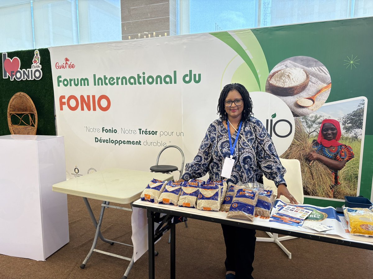 HalatouD's tweet photo. Le fonio, une céréale ancestrale d’Afrique de l’Ouest, est un levier pour le #DéveloppementDurable. Grâce à Les Céréales de TATAM, cette culture résiliente soutient l’#AutonomisationDesFemmes et la #SécuritéAlimentaire. #Fonio #Agroalimentaire #RésilienceClimatique #Nutrition https://t.co/nJLBsX2YE0