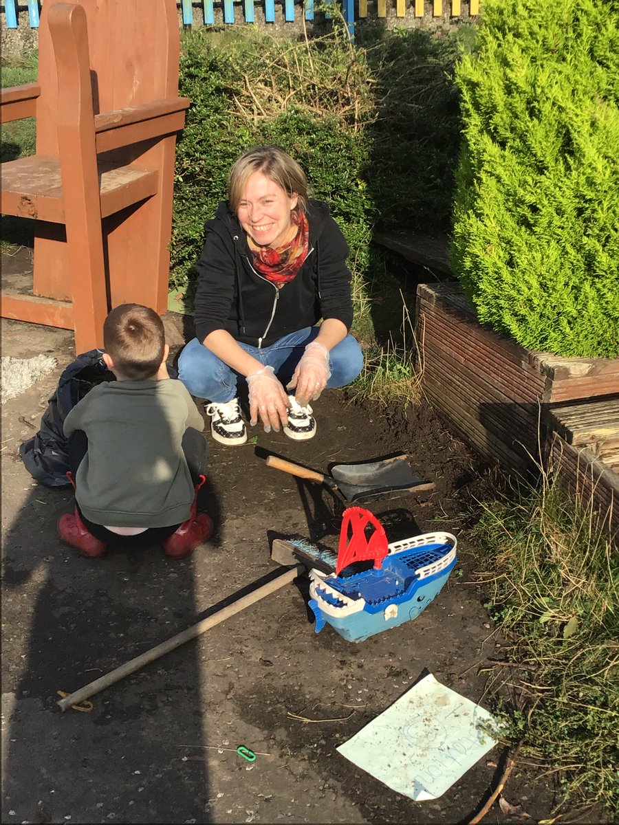 StAndrewsNCML6's tweet photo. Another successful parent partnership event - Garden Tidy Afternoon. Thank you to our amazing hardworking parents the garden is looking amazing. All wooden resources freshly painted, Pirate-ship fixed and bulbs planted for the Spring.   😀🚢 https://t.co/YnbhIyKwJG