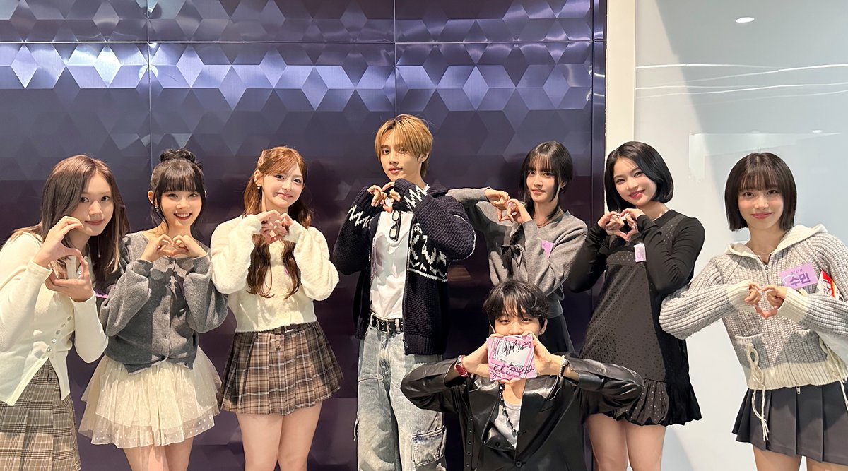 STAYC_official's tweet photo. 241106
#아이돌라디오 with
#THEBOYZ #더보이즈 #선우 선배님
&amp; #TREASURE #트레저 #지훈 선배님

#STAYC #스테이씨
#dotdotdot #GPT
#STAYC_GPT https://t.co/5lc8hBxBaW