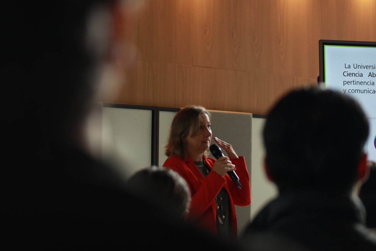 Este miércoles inició el IX Encuentro de Semilleros de Investigación, un evento que impulsa el trabajo colaborativo y la investigación interdisciplinaria entre estudiantes y académicos de diversas áreas del conocimiento.