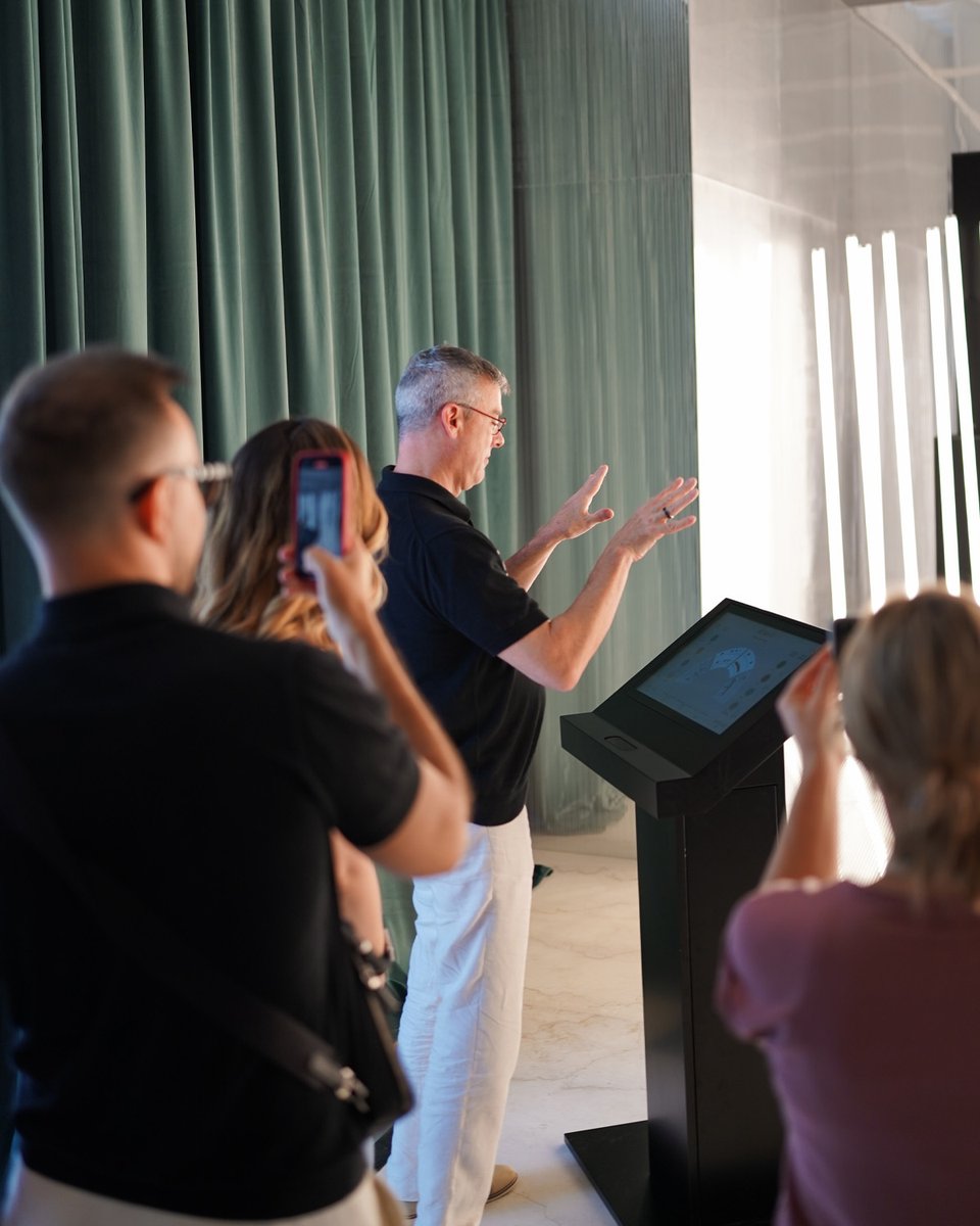 IrisICG's tweet image. At the @Dubaidesignweek, Iris Ceramica Group is staging its own metaphorical orchestra of instruments, people and technologies.
Until 10 November, the ICG Orchestra will be performing in the heart of Dubai’s Design District . Visitors have the chance to conduct the orchestra.