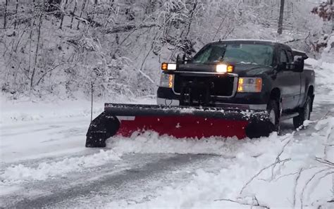 Get ready for winter! Professional snow removal services for Edmonton businesses. #yegbiz #yegbusiness #snow
