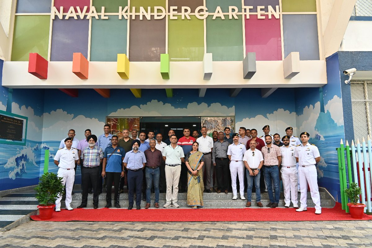 IN_NKGMumbai's tweet image. Delegates attending #SCW24/2 explored vibrant, engaging facilities at #NKGColaba! The school showcased innovative spaces designed for young minds featuring #SmartClassrooms, a hands-on #TrafficPark, a thrilling #ObstacleCourse! &amp;amp; a walk-in #Aviary #FutureReady #InspiringEducation