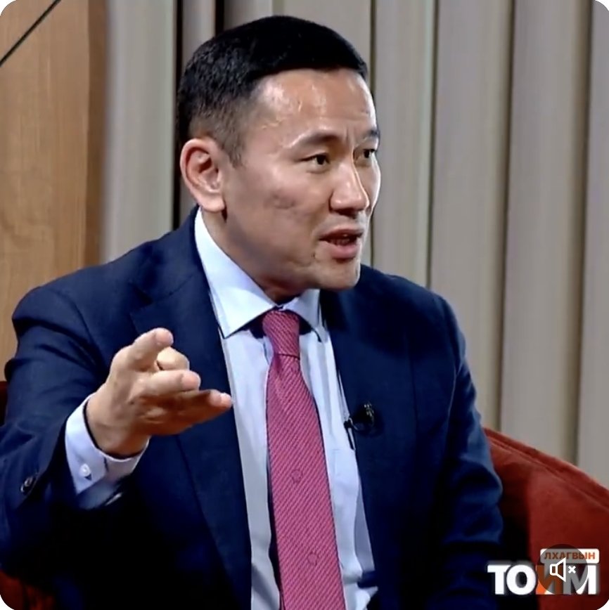 3.5 сая хүн сайхан амьдрах боломж 
их байна...
Улсаасаа зугтааж амьдармааргүй 
байна гэдэг үг хэлж байна...
Зөв хэллээ...