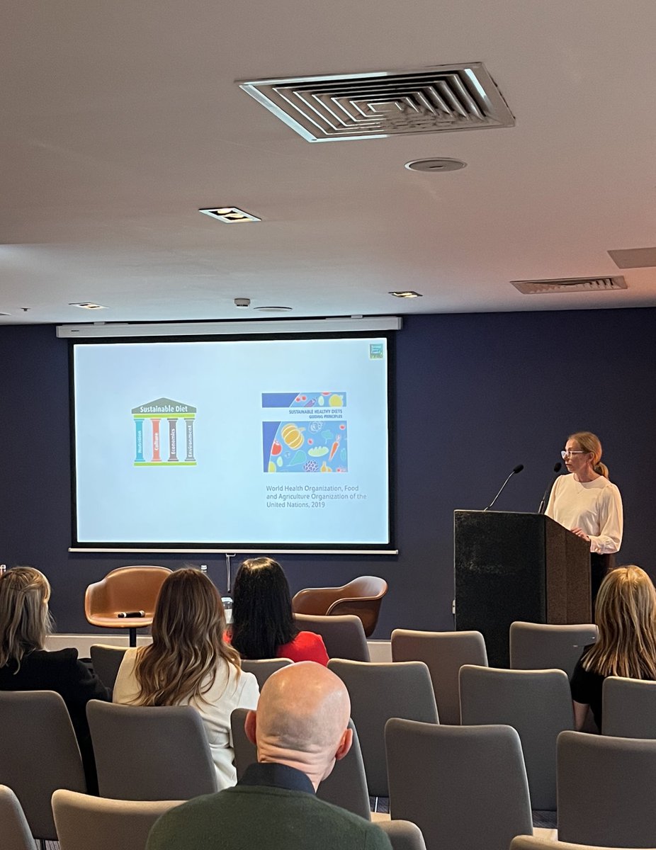 NDC_ie's tweet photo. Senior Nutritionist Dr. Mary Harrington discussing #sustainablediets at @FoodMattersLive 🍽️🐄 #IrishDairy #FromTheGroundUp #FoodMattersLive https://t.co/2D6iqomEAm