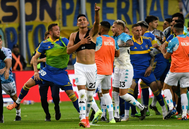 LaPizzuti_'s tweet photo. Hace 2 años abandonaste 🐷🗡️ https://t.co/TpV9FHw7j8