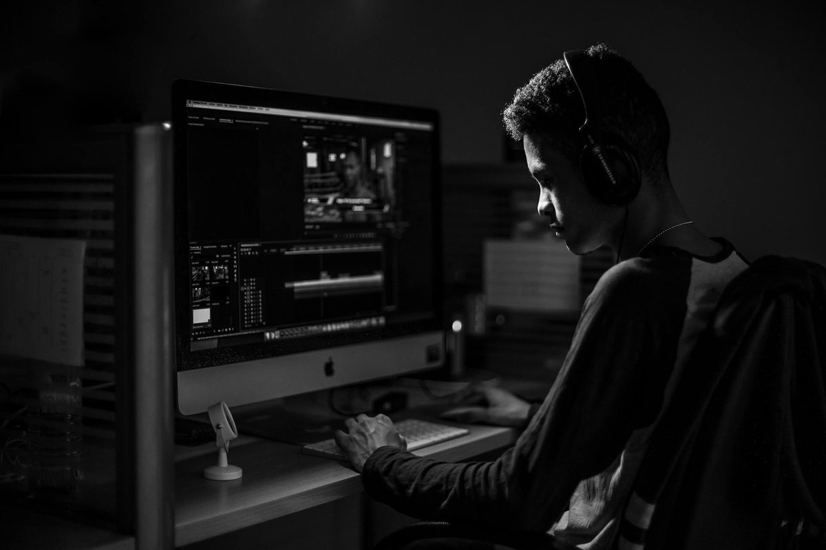 heyprintworld's tweet photo. In the quiet moments of creation, clarity emerges. Every detail at PrintWorld Digital Solutions is crafted to capture your brand’s essence and leave a lasting impact. Let’s bring your vision to life.

📞 876-587-8010
🌐 https://t.co/AGVUKPwecg

#HeyPrintWorld https://t.co/qwDwXFPzdA