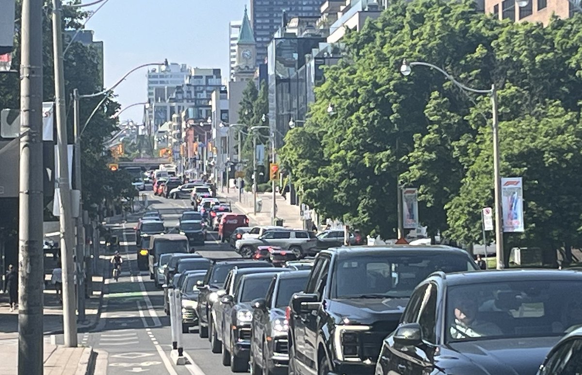PatMcMurrich's tweet photo. Very thankful Premier Ford &amp; Minister Sarkaria have the sense and initiative to remove the Bike lanes  from a number of streets. 

Here is my October update on the Toronto bike lanes.

https://t.co/TLvByZ687M

@fordnation @brianlilley @cityoftoronto @sunlorrie #Toronto https://t.co/WYVpm15x3P
