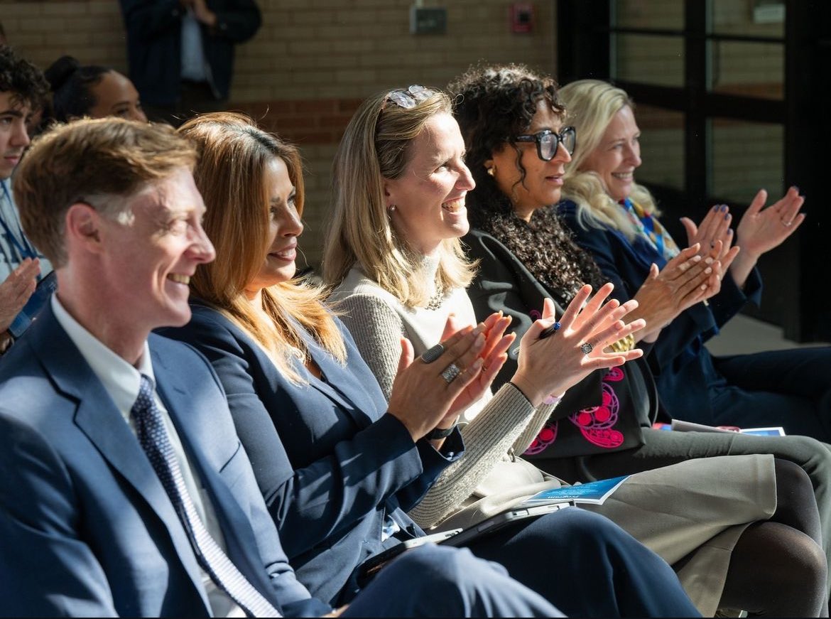 Yale Office of New Haven Affairs (@yaleonha) on Twitter photo 📚 The Yale Teaching Fellowship is here! Applications are now open for passionate educators in partnership with @southernscsu & @newhavenpromise. Help inspire the next generation of teachers in New Haven! 🌟
#Yale #TeachingFellowship #EducationMatters #ApplyNow 📚 The Yale Teaching Fellowship is here! Applications are now open for passionate educators in partnership with @southernscsu & @newhavenpromise. Help inspire the next generation of teachers in New Haven! 🌟
#Yale #TeachingFellowship #EducationMatters #ApplyNow