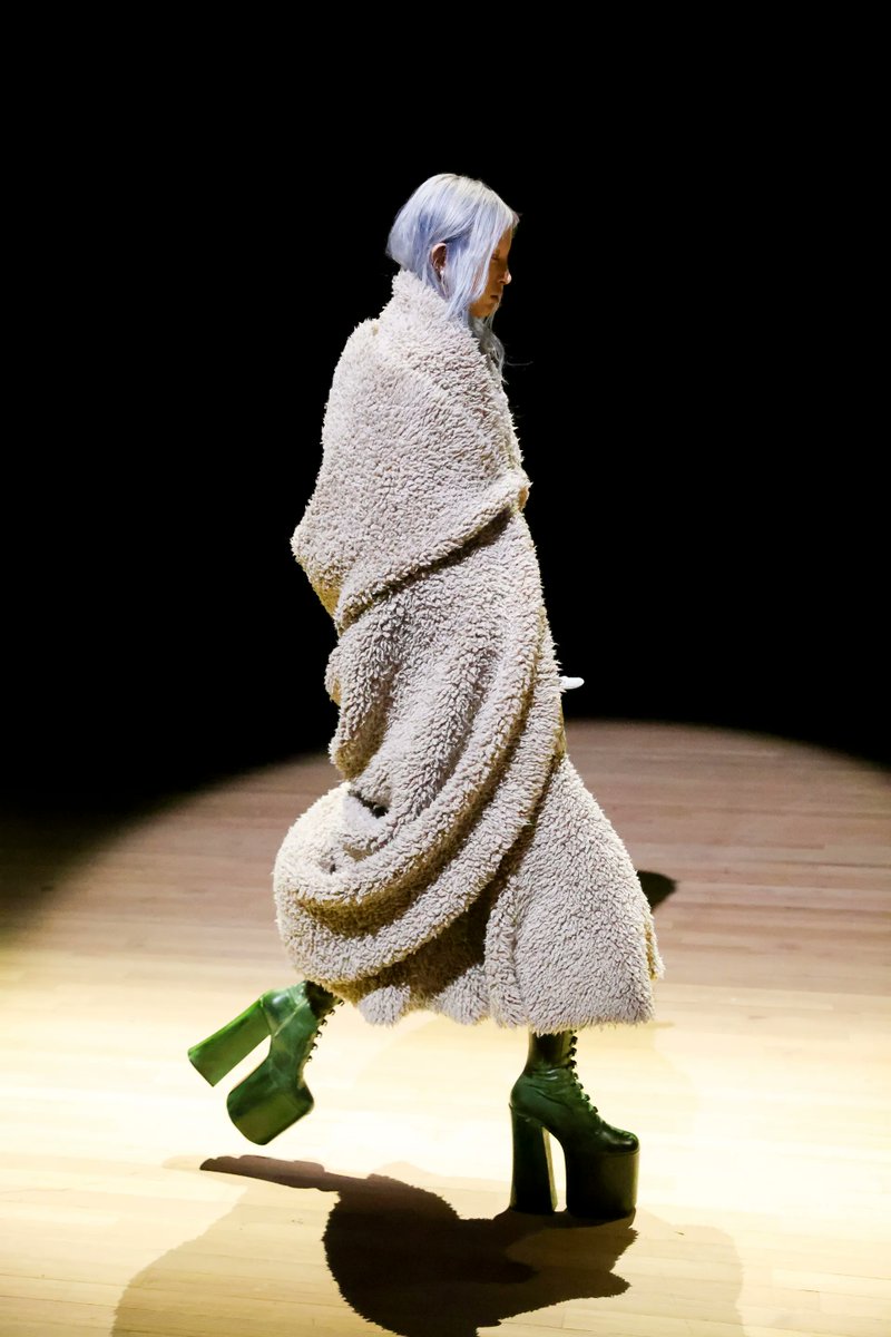 _joulian_'s tweet photo. marc jacobs ss 2023 rtw https://t.co/IkdTHm1ShZ