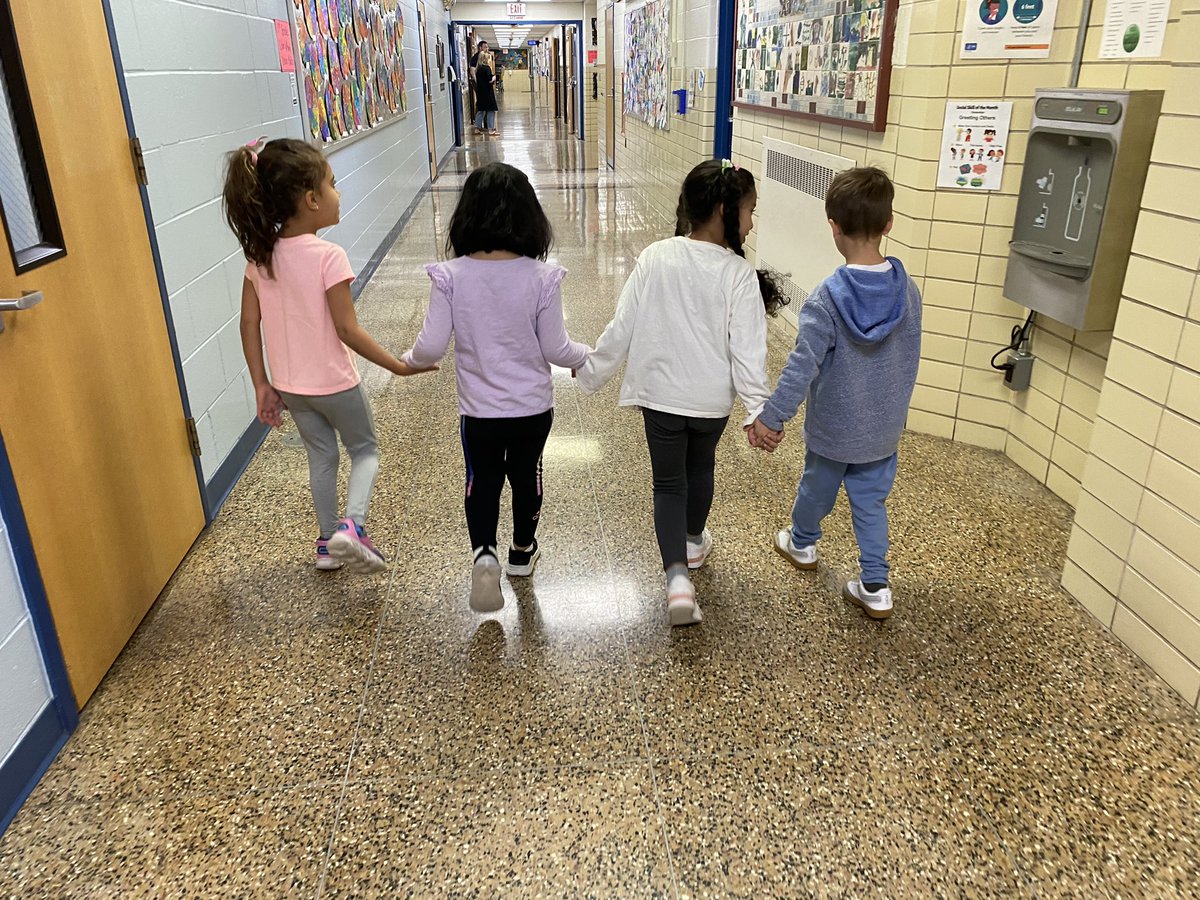 Kindness comes in many languages💙 #bfrocks