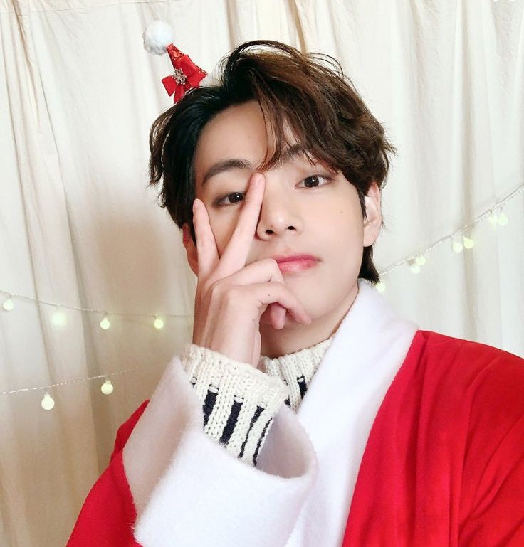 کاور کریسمسی از تهیونگی داریم😭🔥
پاشید بیاید که ترندینگ داریم✨️

V IS COMING
TAEHYUNG IS COMING 
#BingXV #AVeryVChristmas #WhiteChristmasWithBingV