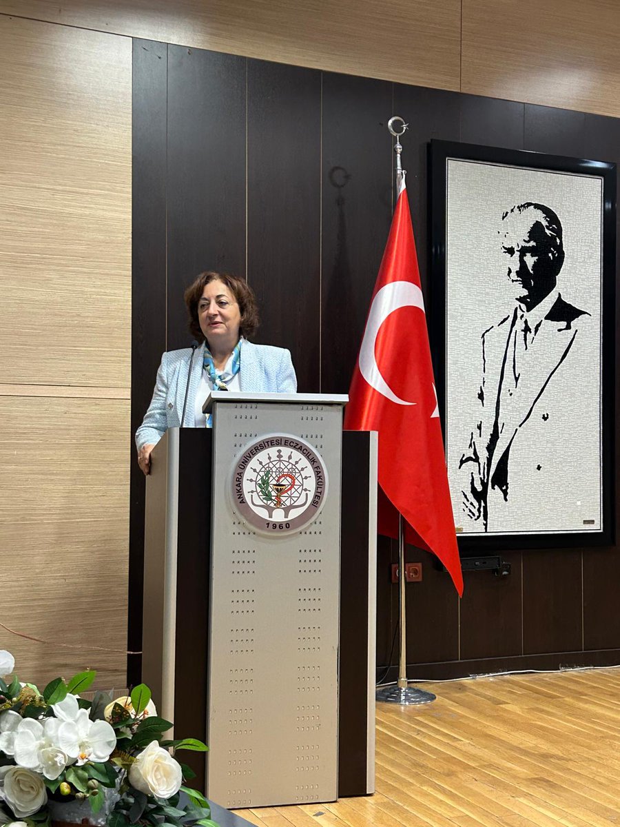 ankeczacilik's tweet photo. MGİT Mesleki Gelişim ve İletişim Topluluğu Devir Töreni ile yeni Mgit Başkanı öğrencimiz Ayça Atay olmuştur. Öğrencimiz ve ekibi Dekanımız Prof.Dr Sayın Asuman Bozkır'ı ziyaret ederek görev süreleri boyunca yapmak istedikleri faaliyetler ve planlamalar hakkında bilgi verdiler. https://t.co/30AnFnNUMx