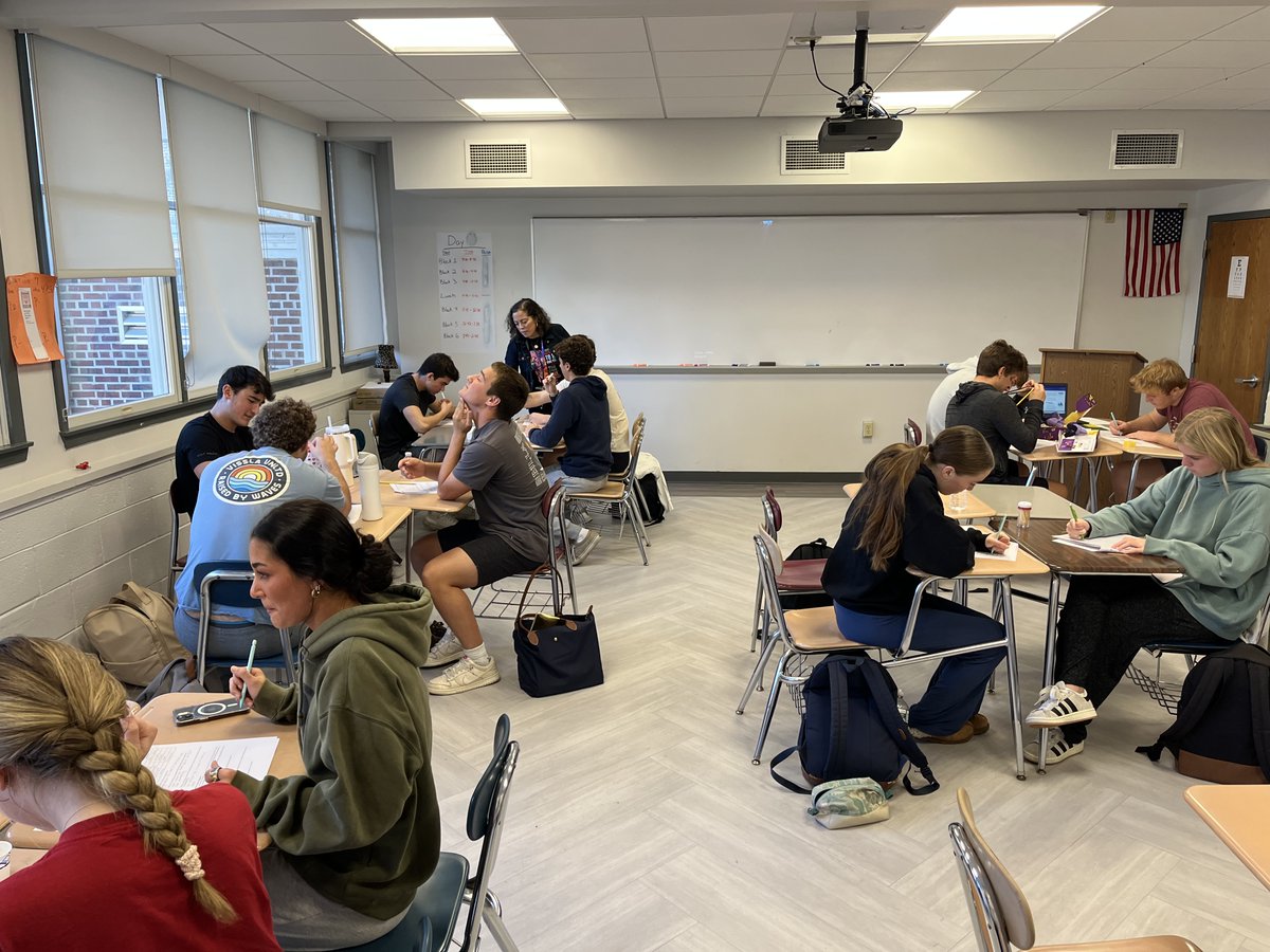 Suzanne Crowley tweet media