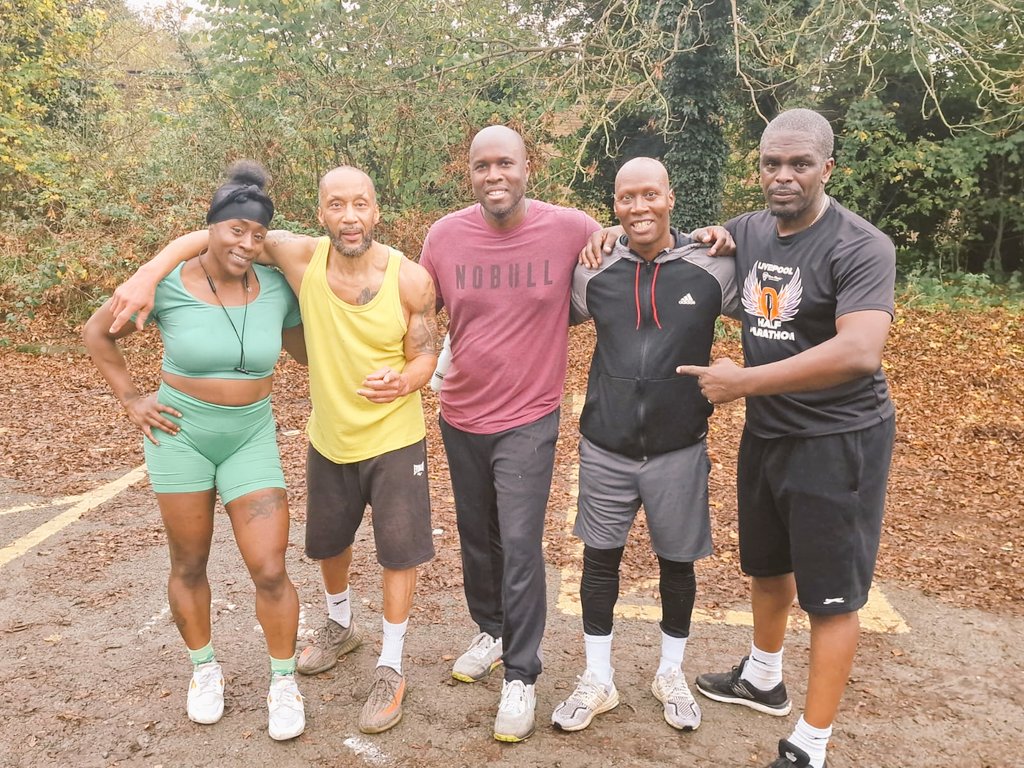 Squad back on the trails 

Nothing to see here

#5MileRun
#Burpees
#PushUpUnderTime
#StarJumps 

#AceFitness