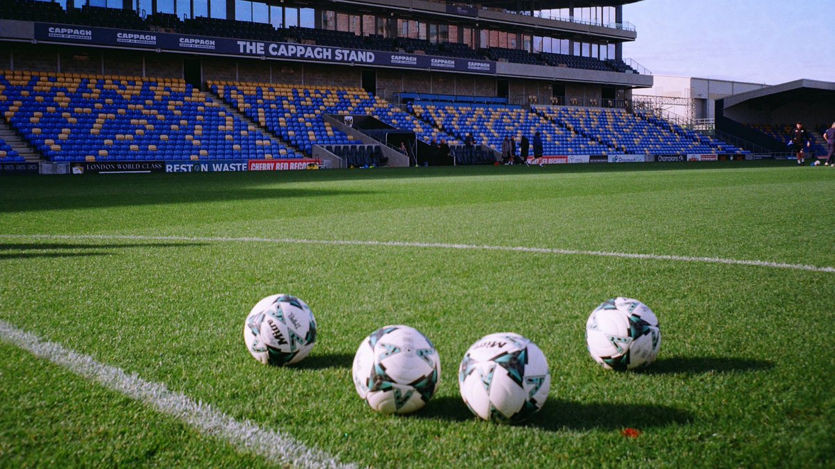 Plough Lane in 35mm 💛💙

#AFCW #AFCWWomen