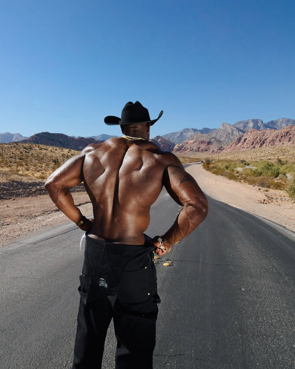 E_Bankssss's tweet photo. I need a ride 🤠

#Cowboy #Photography https://t.co/5bqcKO0vQU