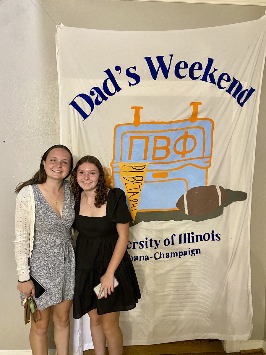 debaenem's tweet photo. Amazing weekend visiting Emma. Tailgate, football, friends, family, a 5K…and Evy is going to state! https://t.co/1vinCaNH6h