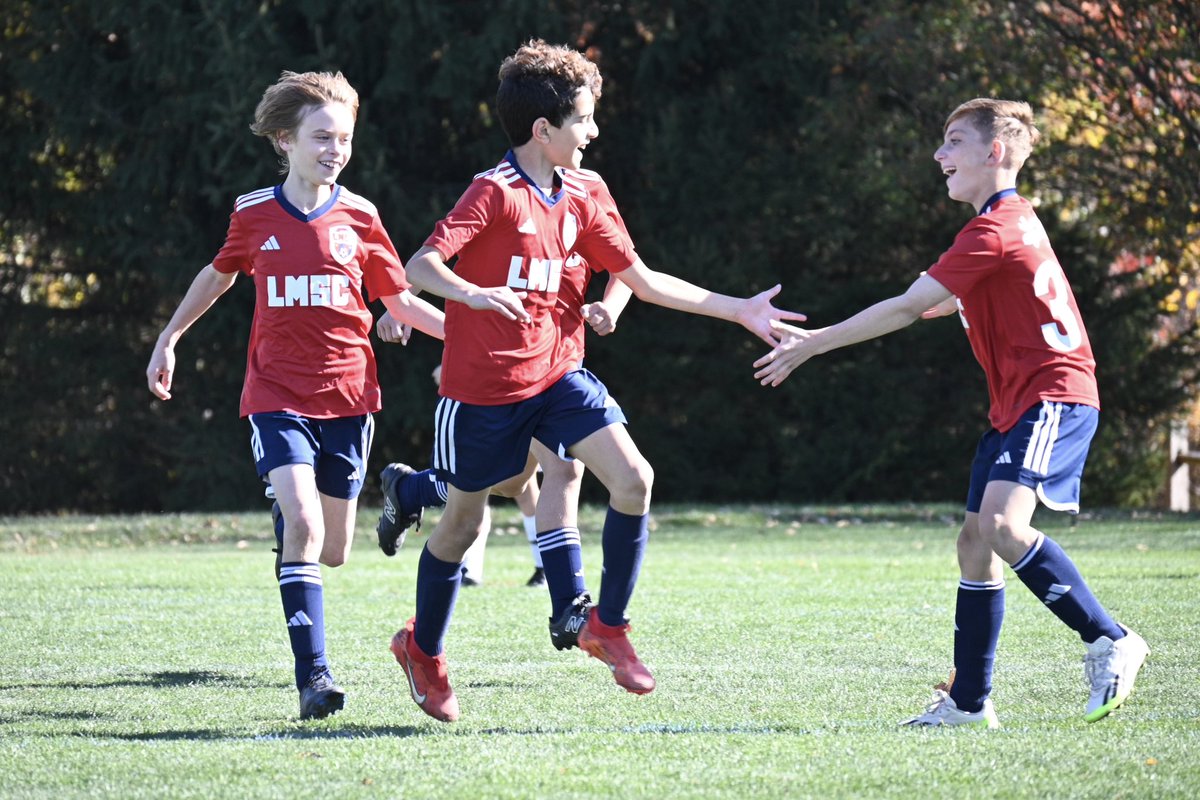 lmscsoccer's tweet photo. Actions shots from the weekend!! The 2014 Wizards are 7-1 this fall season!!! https://t.co/FDrkTqQ6sI