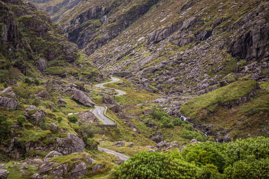 DKillarney's tweet photo. The winding scenic roads of the Gap of Dunloe are one of our favourite sights in all of Kerry 🫶

Out of all the amazing walks in Kerry what are your favourites? Let us know in the comments!

#LoveKillarney #DiscoverKerry #MyKerry
#KerryOnUs
#ExploreTheKingdom https://t.co/U0xlHL5Wza