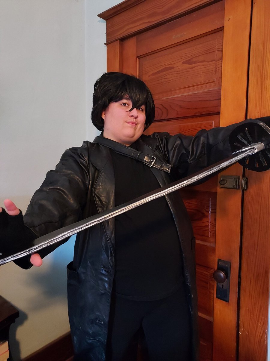 Crazy21D2's tweet photo. Kirito is about to beat SAO
Also it's kinda funny that I also started SAO a year ago today on SAO Day
It was meant to be
I love SAO
I need to make my real Kirito cosplay, planning on it for Nerdinout Con in August
This old closet cosplay needs to be retired https://t.co/NTP3dYH2sO