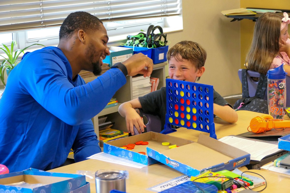 George Gumbs JR (@georgegumbs) on Twitter photo My teammates and I had a great time playing games like Connect 4 and teaching the importance of sportsmanship to students at Meadowbrook. You can join us by hitting the link!edfoundationac.org <a href="/TheEdFoundation/">The Ed Foundation</a> <a href="/Fl_Victorious/">Florida Victorious</a> #FVFoundation My teammates and I had a great time playing games like Connect 4 and teaching the importance of sportsmanship to students at Meadowbrook. You can join us by hitting the link!edfoundationac.org <a href="/TheEdFoundation/">The Ed Foundation</a> <a href="/Fl_Victorious/">Florida Victorious</a> #FVFoundation