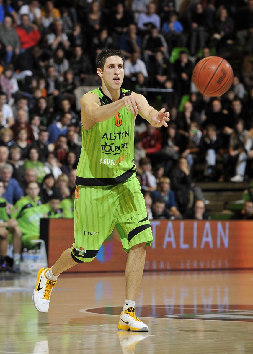 L'enfant du club 👶

🔙 Paul Lacombe fait son retour à l'Astroballe demain à 19h avec <a href="/Nanterre92/">Nanterre 92</a>.

Un match à suivre en clair sur <a href="/DAZN_FR/">DAZN France</a> 📺  

#BetclicELITE 
<a href="/PaulPopox/">Paul Lacombe</a> x <a href="/LDLCASVEL/">LDLC ASVEL</a>