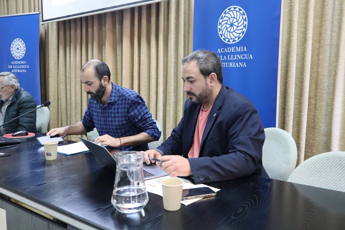 Academia de la Llingua Asturiana tweet media