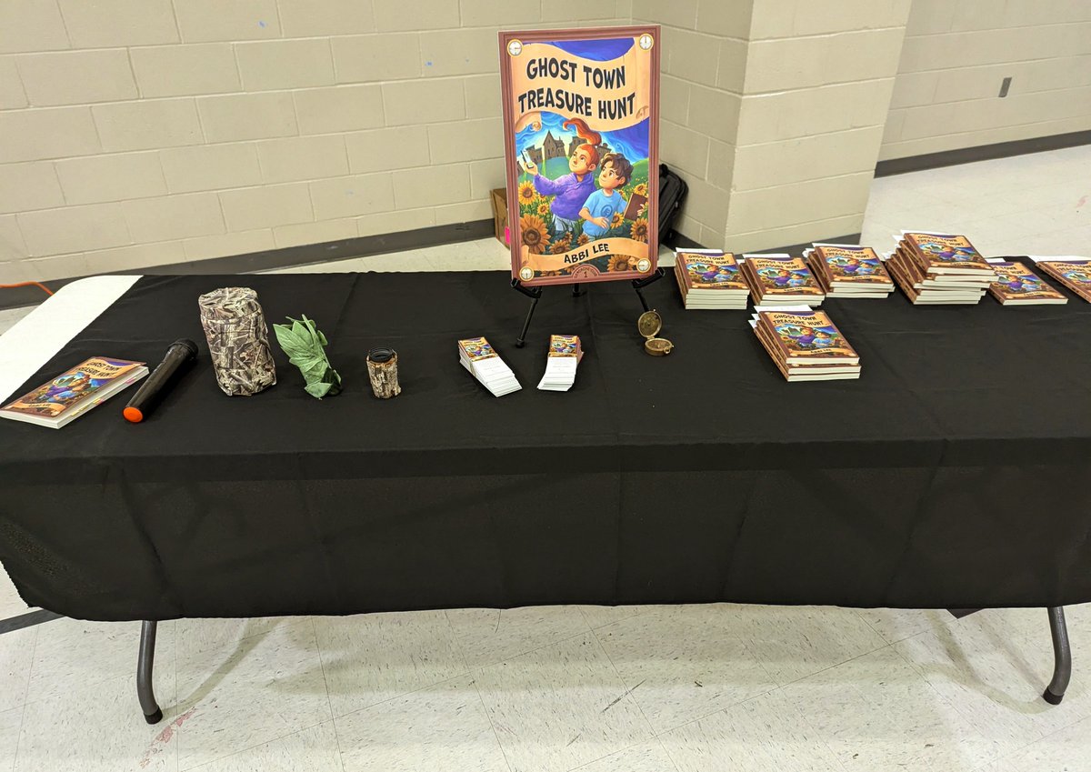 abbileebooks's tweet image. I visited St. Cecilia yesterday for my first school author visit! One class went on a mock #geocache hunt before my visit &amp;amp; I received a beautiful arrangement of flowers. Thank you to the staff for making me feel so welcome &amp;amp; for sharing Layton's story w/ your students!