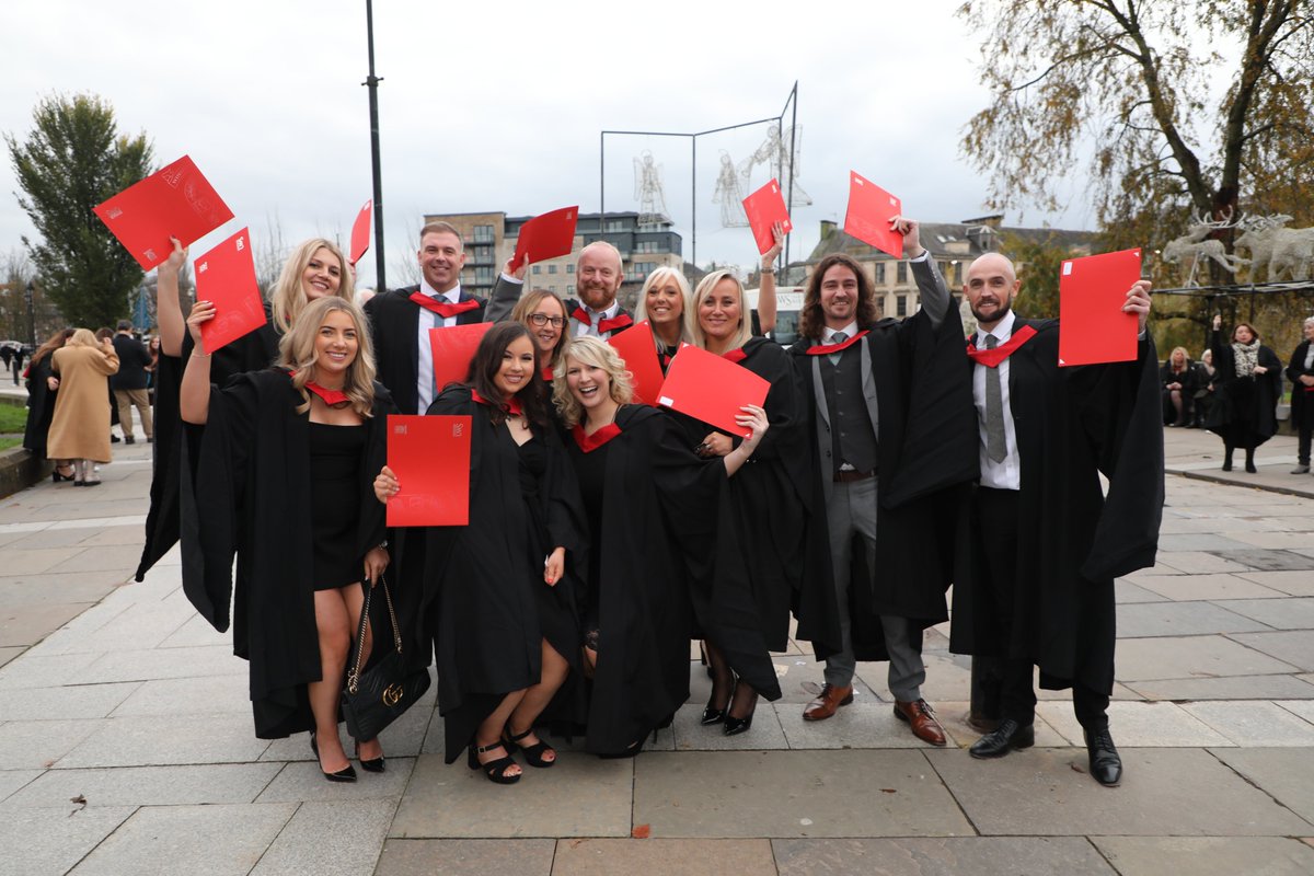 UniWestScotland's tweet photo. We're so excited for our Winter Graduations next week and can't wait to celebrate with you all! 🎓🎉

All ceremonies will be streamed live on our YouTube - subscribe to our channel and set up a notification for the ceremonies you want to watch!

👀 https://t.co/ii2VOJWqDJ https://t.co/nJOQ6GALpp