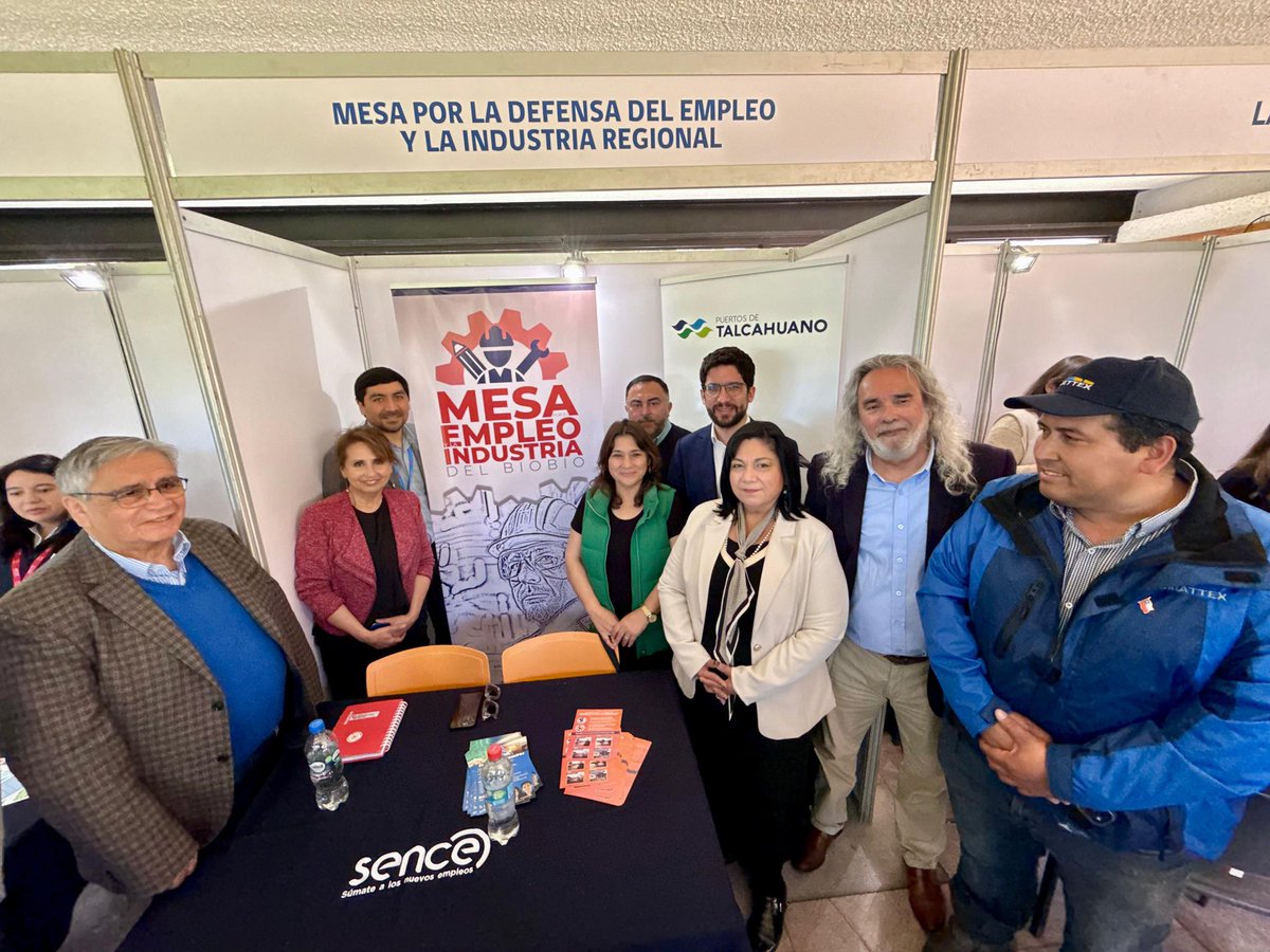 Giorgio Boccardo Bosoni (@gboccardobosoni) on Twitter photo 💪🏽 Cumpliendo nuestro compromiso como <a href="/GobiernodeChile/">Gobierno de Chile</a> hoy realizamos la Feria Laboral Talcahuano para trabajadores afectados por el cierre de Huachipato. Una respuesta concreta que se enmarca en el Plan de Fortalecimiento Industrial del Bío Bío que trabajamos con <a href="/meconomia/">Ministerio de Economía, Fomento y Turismo</a>. 💪🏽 Cumpliendo nuestro compromiso como <a href="/GobiernodeChile/">Gobierno de Chile</a> hoy realizamos la Feria Laboral Talcahuano para trabajadores afectados por el cierre de Huachipato. Una respuesta concreta que se enmarca en el Plan de Fortalecimiento Industrial del Bío Bío que trabajamos con <a href="/meconomia/">Ministerio de Economía, Fomento y Turismo</a>.