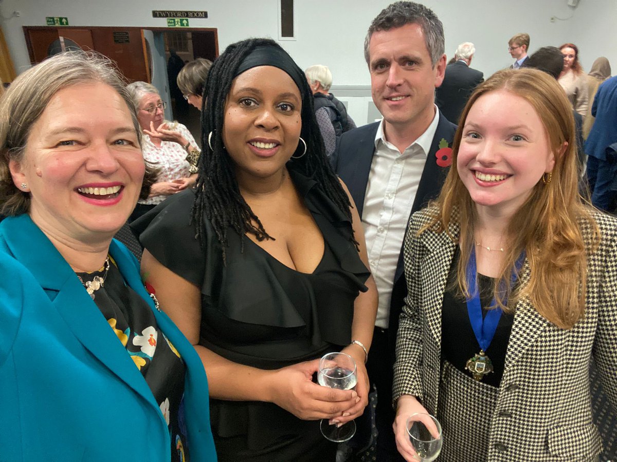 🤩 I love Wandsworth for the fantastic people who l have the honour to know, and the Civic Awards is one of my favourite events of the year. Congratulations to everyone who received an award last night. 👏👏👏