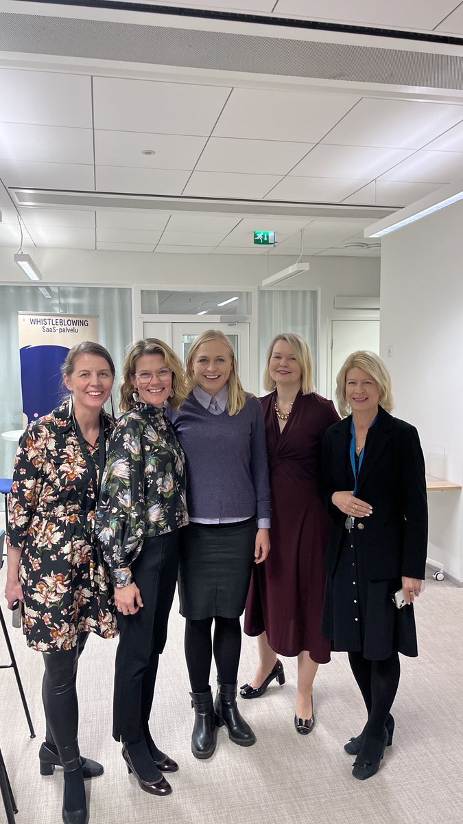 Saimme vaalianalyysin tuoreeltaan ulkoministeriltä ⁦<a href="/elinavaltonen/">Elina Valtonen</a>⁩. Tulos ei hirveästi naurata, mutta analyysi oli tietenkin priimaa. ⁦<a href="/K3FIN/">Keskuskauppakamari</a>⁩ ⁦<a href="/IccFinland/">ICC Finland</a>⁩ ⁦<a href="/sipolanjohanna/">Johanna Sipola</a>⁩ ⁦<a href="/EmmiSuo/">Emmi Suomilammi</a>⁩ ⁦<a href="/pmpohjanheimo/">Päivi Pohjanheimo</a>⁩