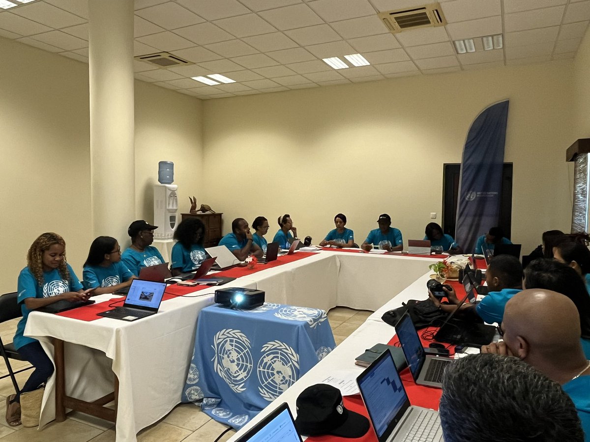 UNMadagascar's tweet image. La communication stratégique au coeur de la retraite de #UNCG🇲🇬 à Ste Marie sous le leadership de @LaurentMusango
✅Planification pour 2025/innovation. 
✅Stratégie de communication de crise. 
Remerciements aux Représentant(e)s des agences pour leur soutien aux communicateurs.