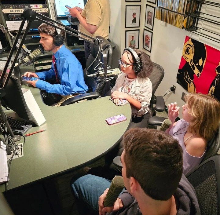 - ̗̀ KU Radio  ̖́- tweet media