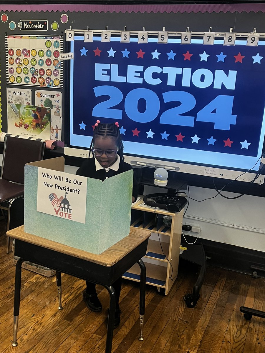 NormanSFABX's tweet photo. Kindergarten Voted for President #kindergarten #SFAbronx #vote https://t.co/VrrKJdVX2x