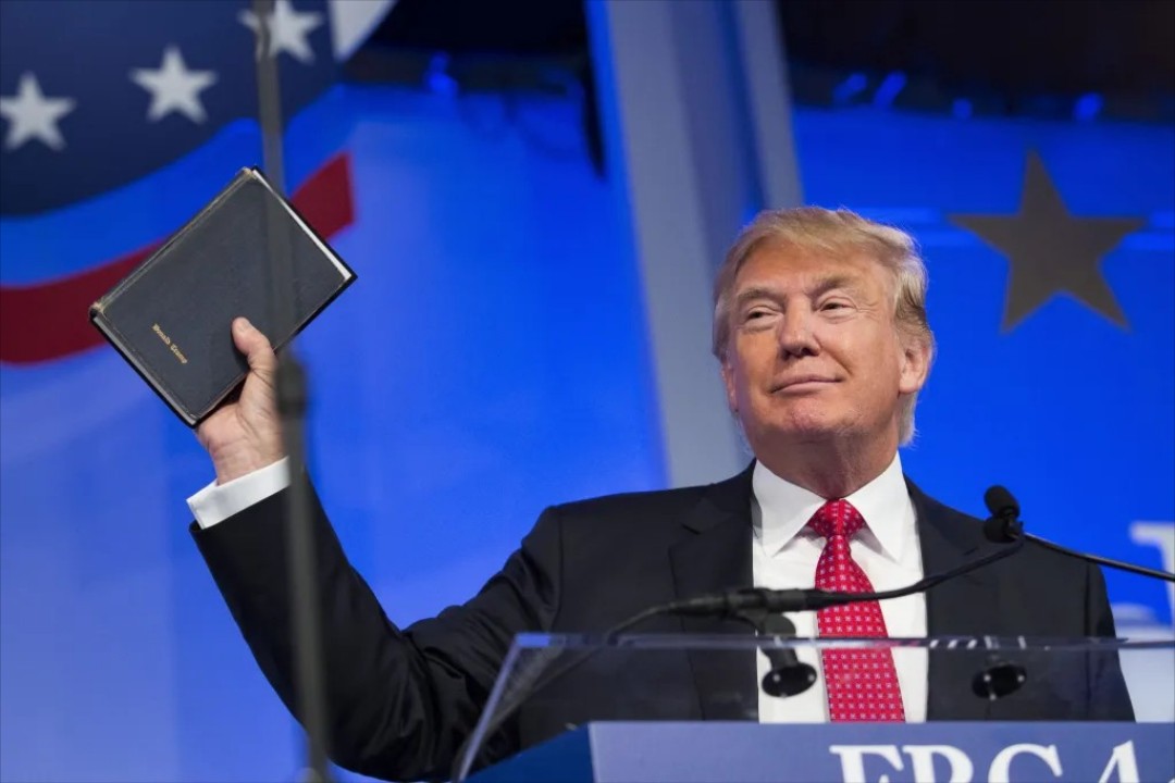 morganite's tweet photo. @LisaMarieBoothe *Three men One mission. - Martin Luther, George Washington, Donald Trump.* 

https://t.co/XXTDtMpiTD https://t.co/gMgpHXWsPo
