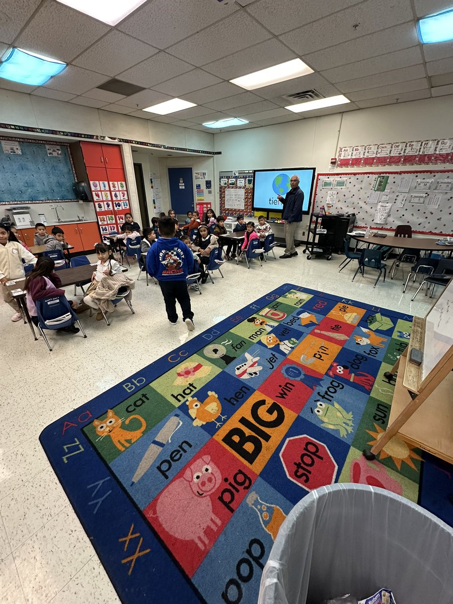WMYwildcats's tweet photo. It’s an incredible feeling to see teachers showing up every day with dedication. Thank you, teachers—our children need you now more than ever!

IV and SOC VT
 #RegionIVRising #TheyNotLikeUs
 #WeAre TheSouth
#RegionIVLevelingUp
#SOCVT #Elevate2Excellence
#SOCVTLevelingUP https://t.co/E34hF7SQUB